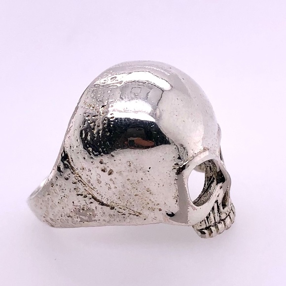 Men's Skull Ring - Picture 3 of 10